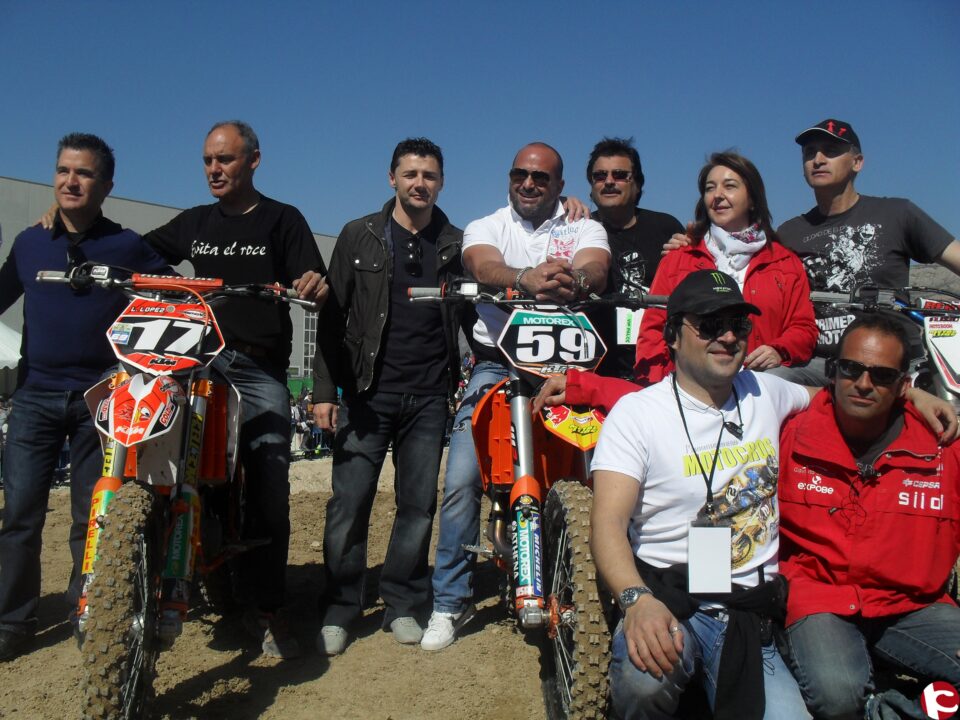 Más de 10.000 personas vibran con la apertura del nuevo circuito de Moto Cross