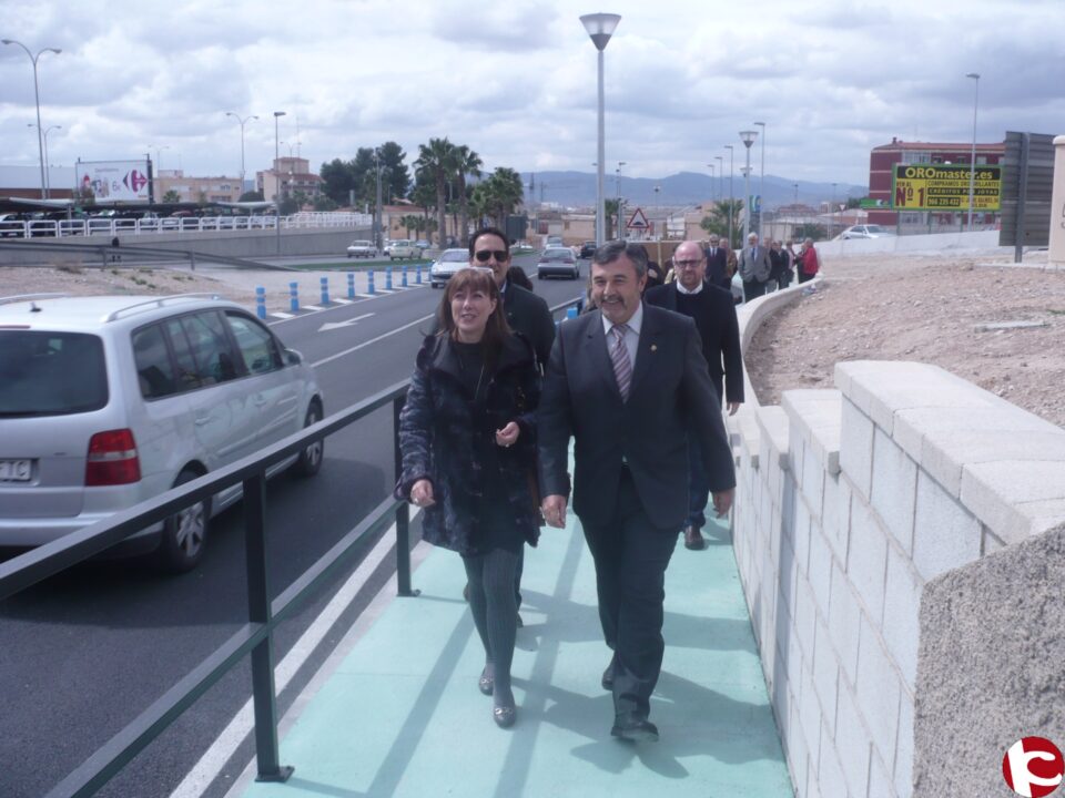 Inaugurado el vial de seguridad peatonal y ciclista en el acceso a Aguarríos