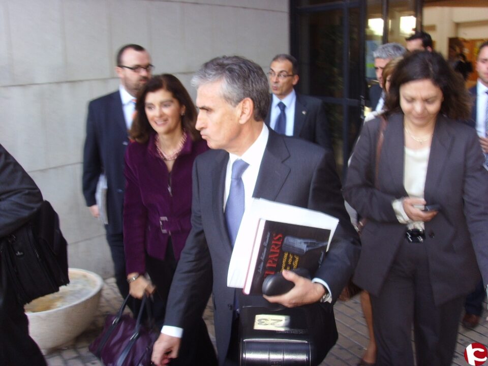 El Ministro de presidencia Ramón Jáuregui pone en valor la Ley de Memoria Histórica porque supone un salto adelante en la reparación de las víctimas de la Guerra Civil y el franquismo