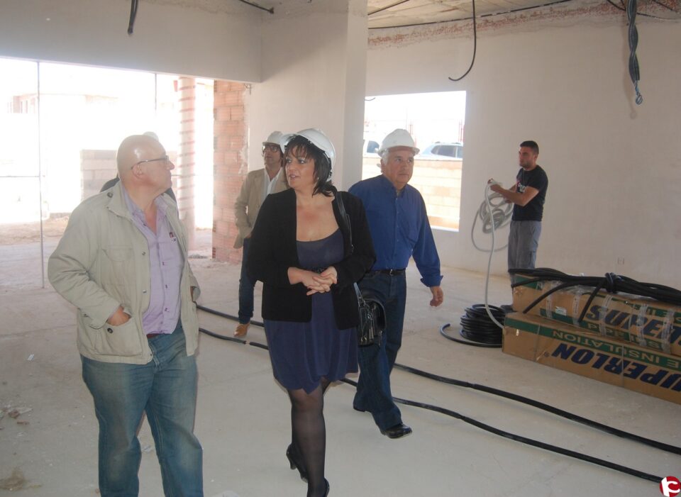 La alcaldesa visita las obras en ejecución del casco urbano