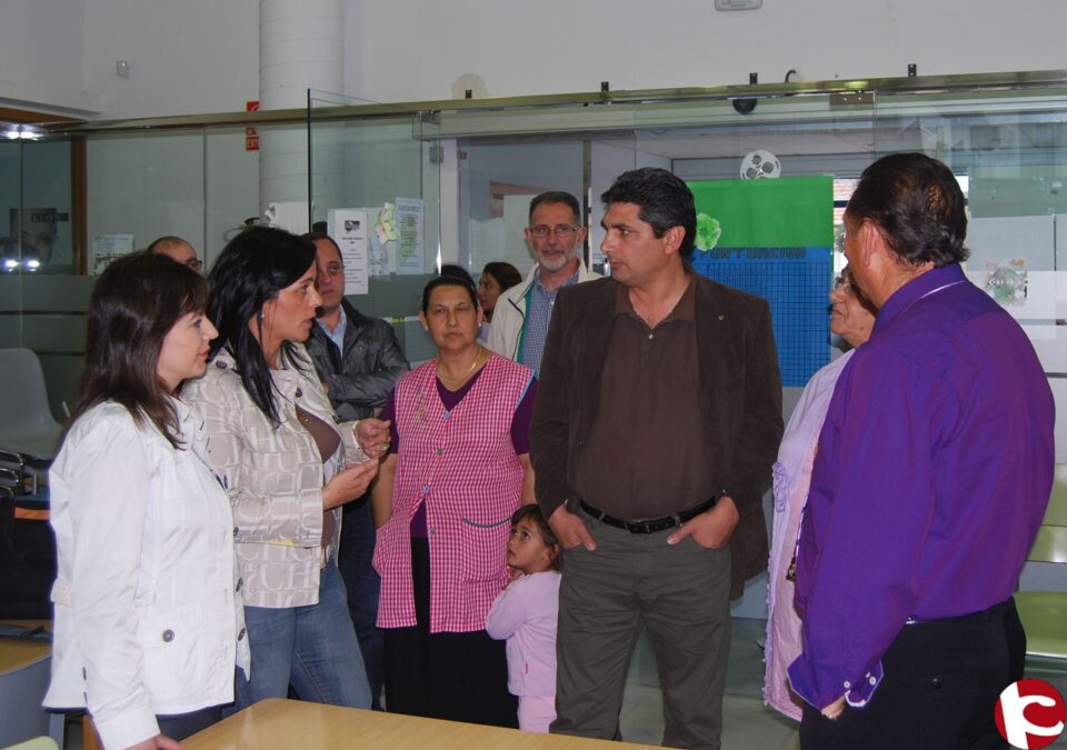 Juan José Cortés visita Villena para presentar su libro