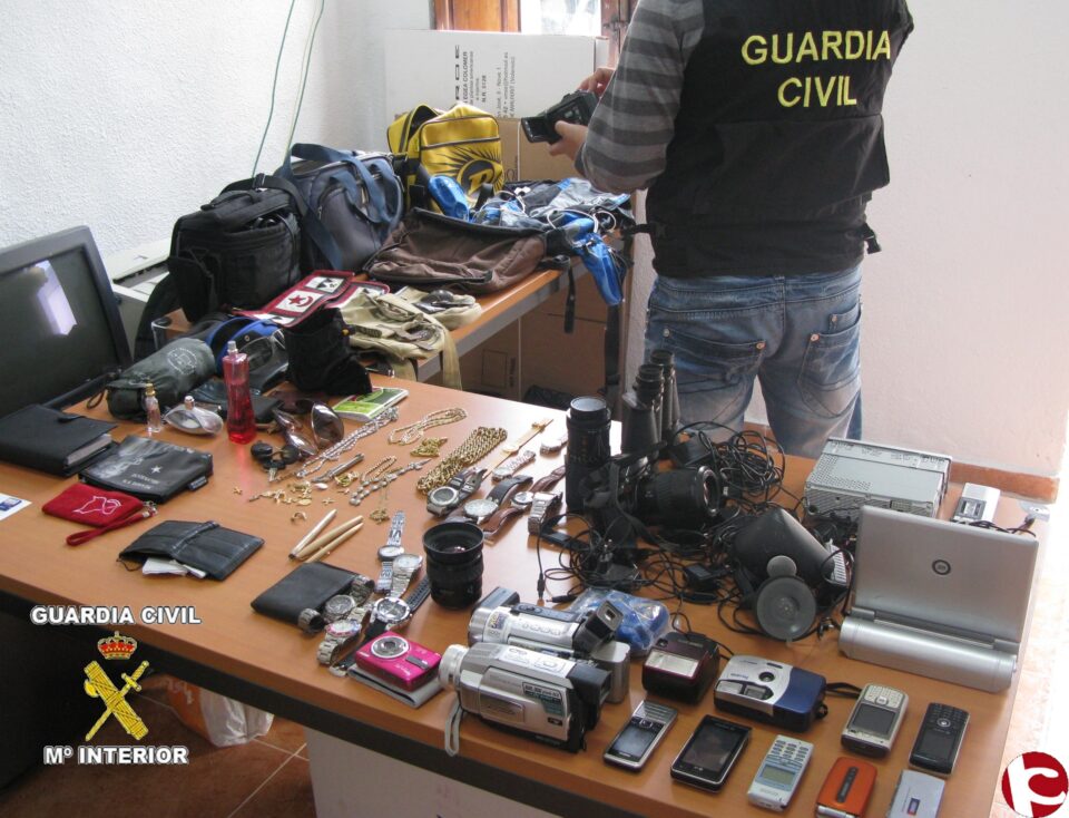 Detenido por la Guardia Civil el supuesto autor de más de 60 robos en vehículos en la Foia de Castalla