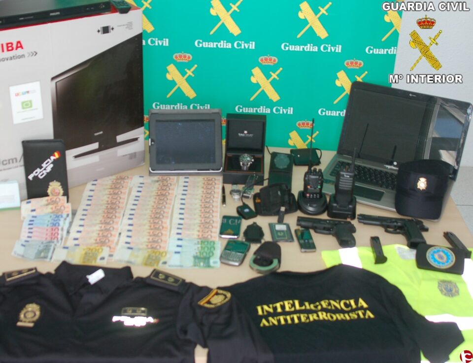 La Guardia Civil consigue detener a un estafador que se hacía pasar por Policía