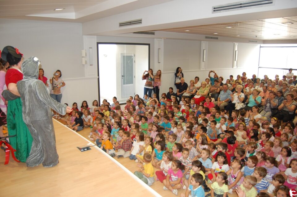 La Sala Ibamir acoge la Fiesta de los abuelos