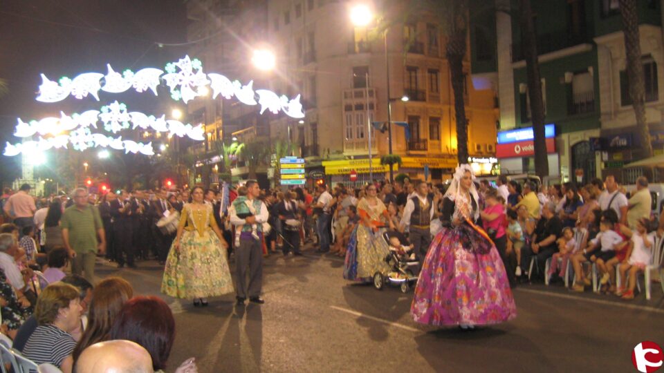 La Sociedad Musical Ruperto Chapí participa por segunda vez en el desfile de bandas con motivo de las Fogueras de Alicante 2011