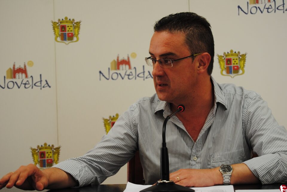 El portavoz del equipo de Gobierno lamenta la falta de conocimiento del Grupo Socialista y les insta a pedir perdón a la población por las consecuencias de su nefasta gestión