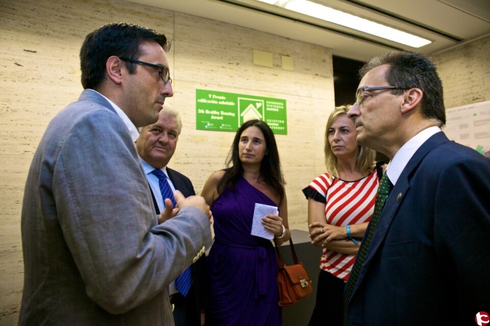 Estudiantes de la Universidad de Alicante y de la Hogeschool van Amsterdam se alzan con los premios de Edificación Saludable de la UA y la Fundación Marjal