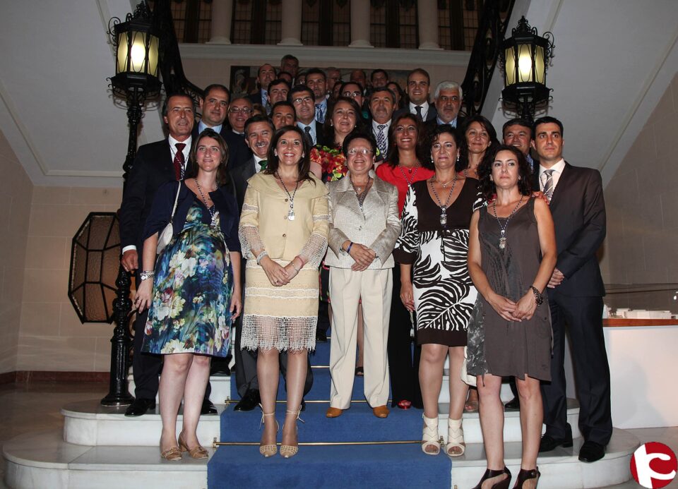 Luisa Pastor investida como presidenta de la Diputación Provincial. Importante presencia del Gobierno valenciano en el pleno de investidura. Ripoll