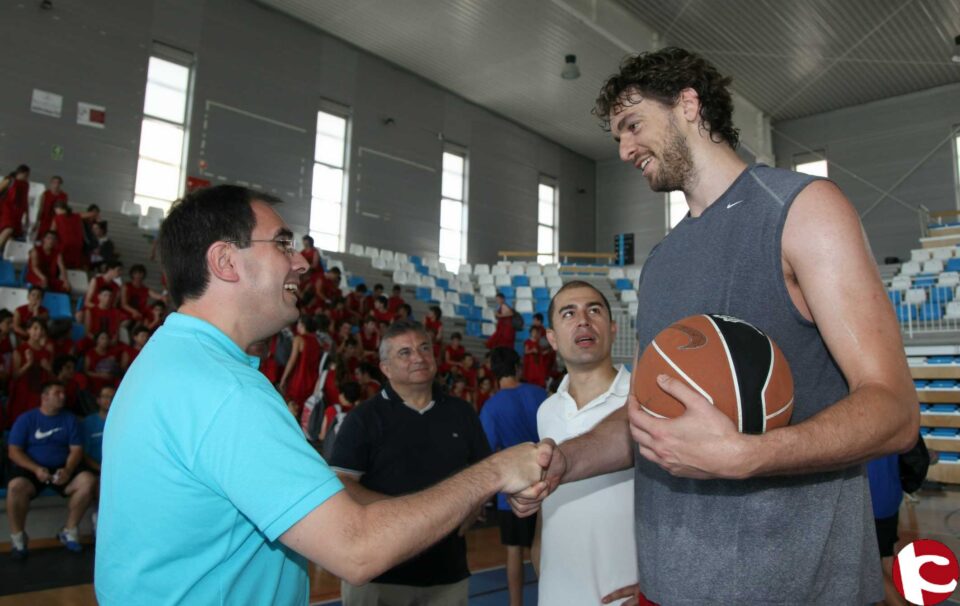Pau Gasol lleva la imagen de la Costa Blanca al campus de baloncesto de Altea