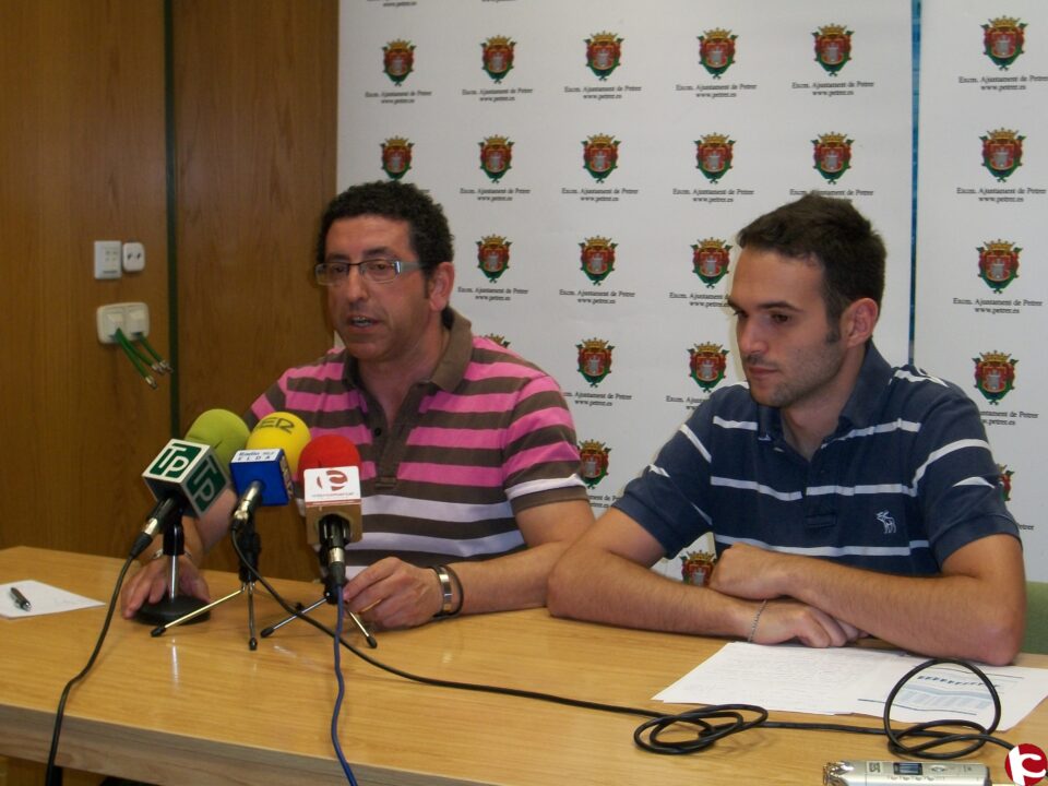 Nota de prensa del PSOE: El tijeretazo del PP al transporte universitario lo pagaremos los jóvenes