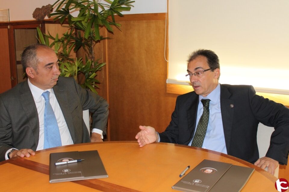 La Universidad de Alicante y Prosegur firman un convenio para la creación de la Cátedra Prosegur