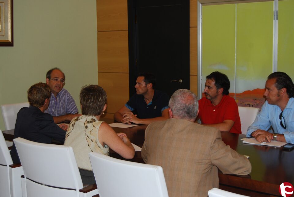 Apoyo a la formación y la exportación del sector industrial del calzado en Villena