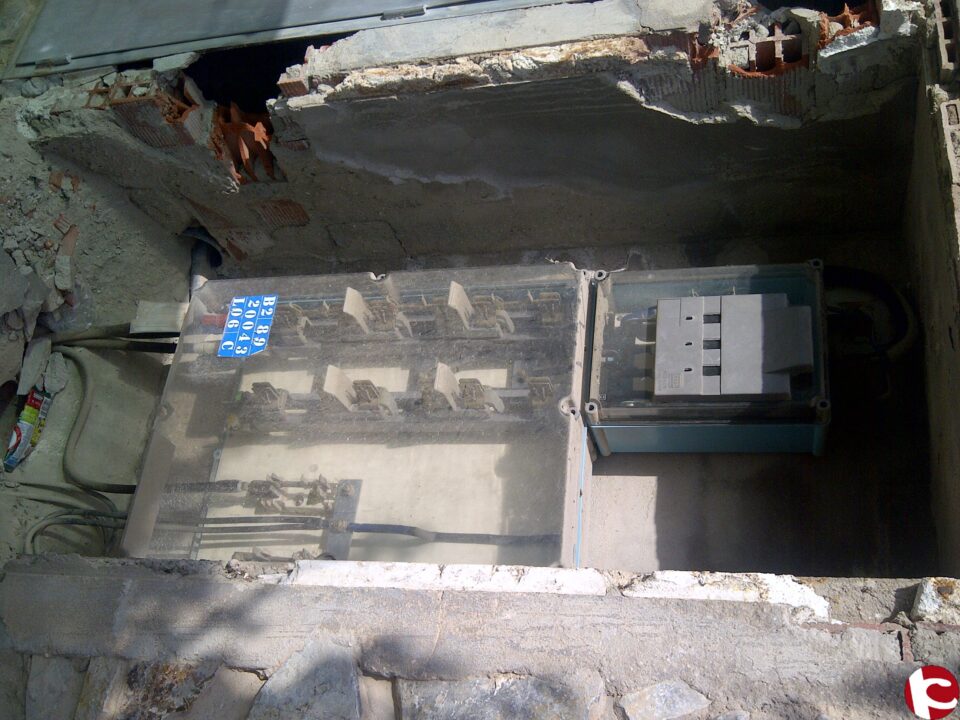 El Grupo Socialista exige cierres de seguridad en los cuadros eléctricos del parque de la Coca para evitar accidentes