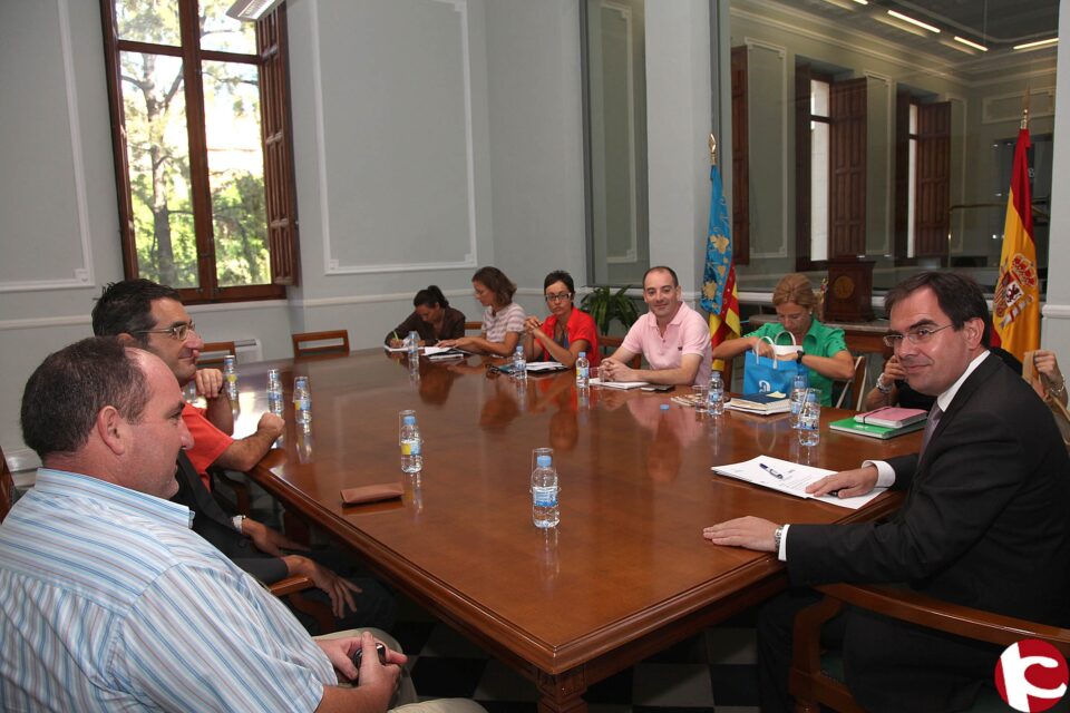 El Patronato de la Costa Blanca liderará la promoción y gestión de la Ruta del Vino de Alicante