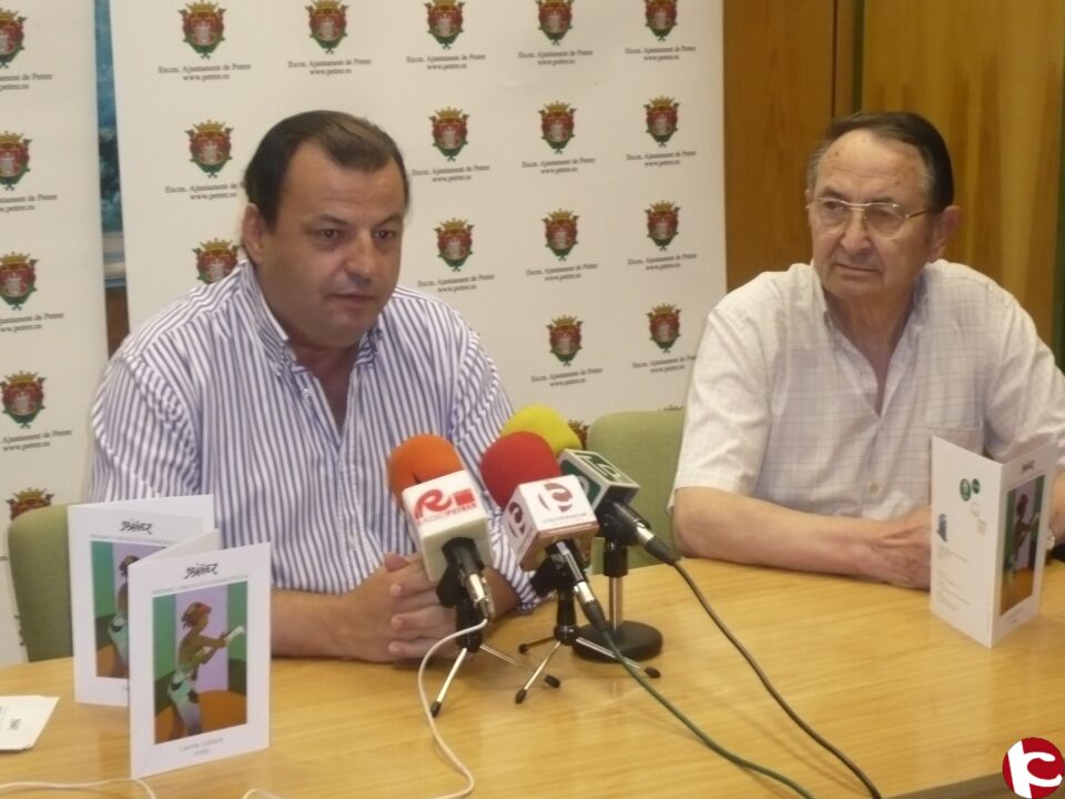 El autor local Alberto Ibáñez vuelve a exponer parte de su obra en Petrer después de 15 años