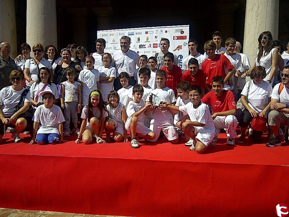 El alcalde y el concejal de Deportes estuvieron presentes en el "Día de la pilota" celebrado en Valencia