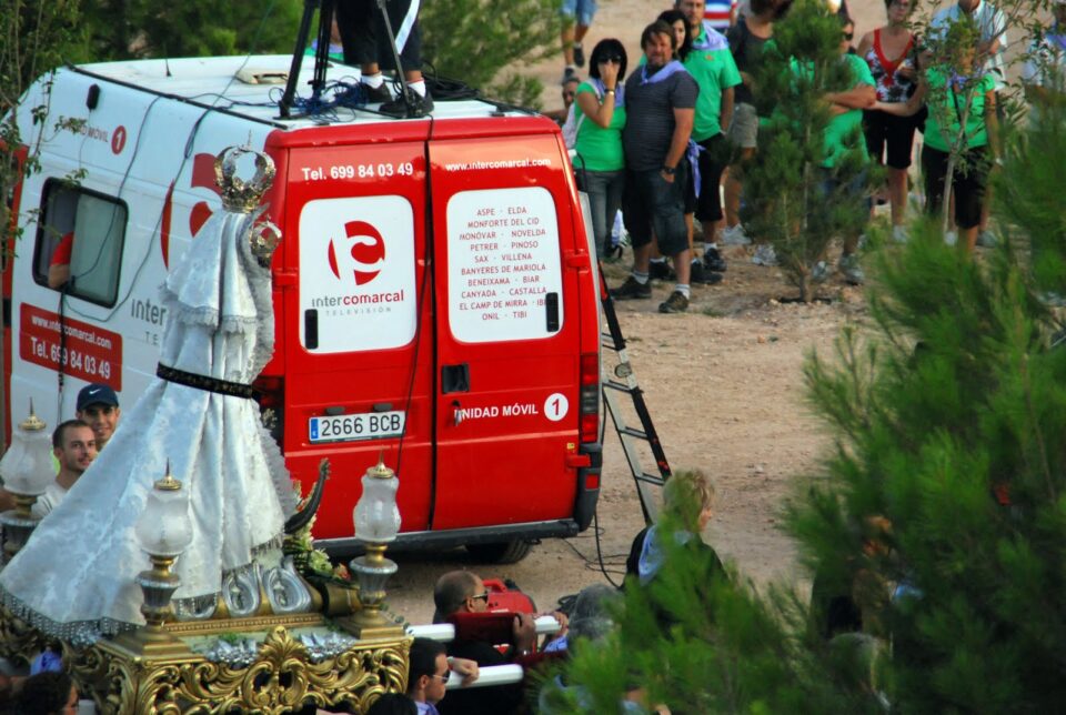 Por Juan Vives. TERMINAN LAS FIESTAS 2011 ANTE LA INDIFERENCIA DE LOS MEDIOS INFORMATIVOS PROVINCIALES