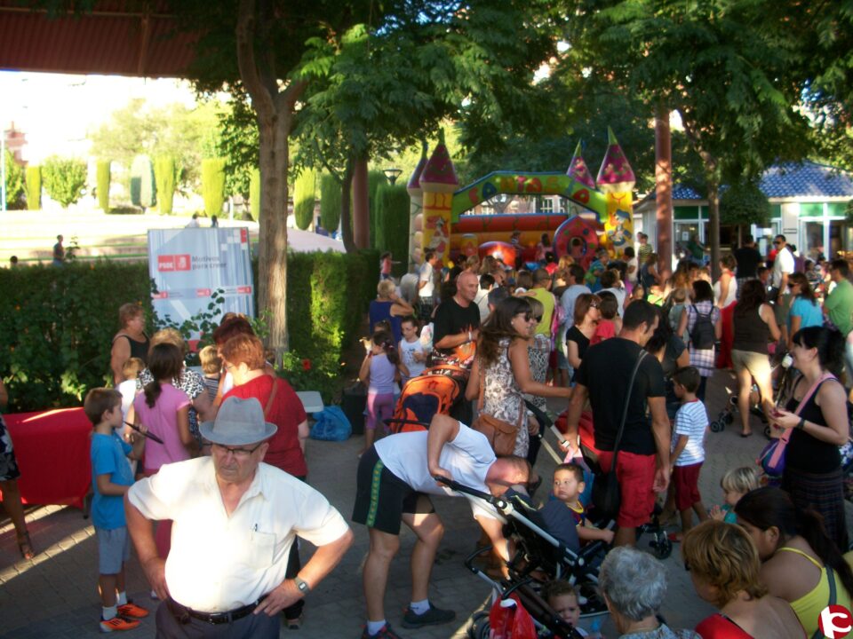 El PSOE celebró por segundo año su Fiesta de Vuelta al Cole reivindicando una nueva escuela infantil