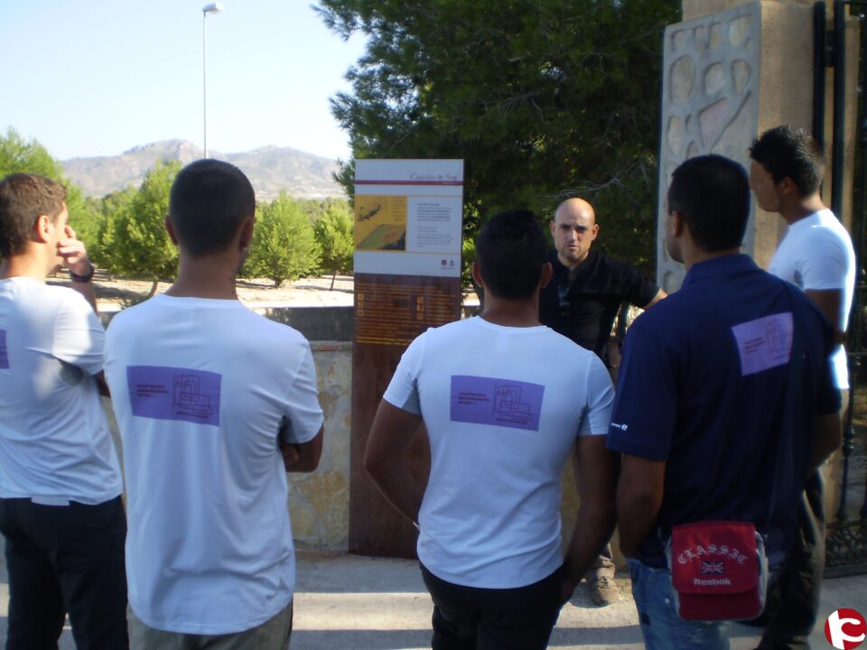 La Fundación Diagrama pone en marcha el proyecto de recuperación del Paraje Natural Municipal de la "Ladera del Castillo de Sax