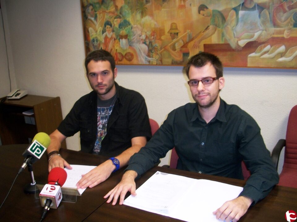El PSOE lamenta que el PP prefiera mirar hacia otro lado ante los impagos de la Generalitat a los estudiantes universitarios