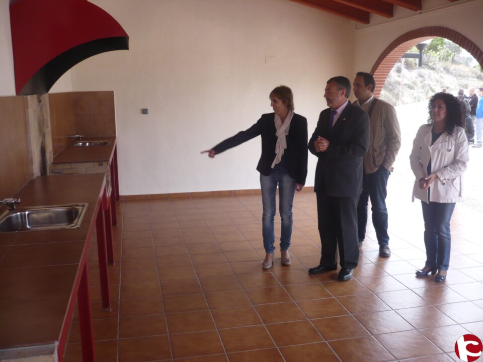 Las barbacoas de Ferrusa abren al público junto a una zona de pic-nic y aparcamiento
