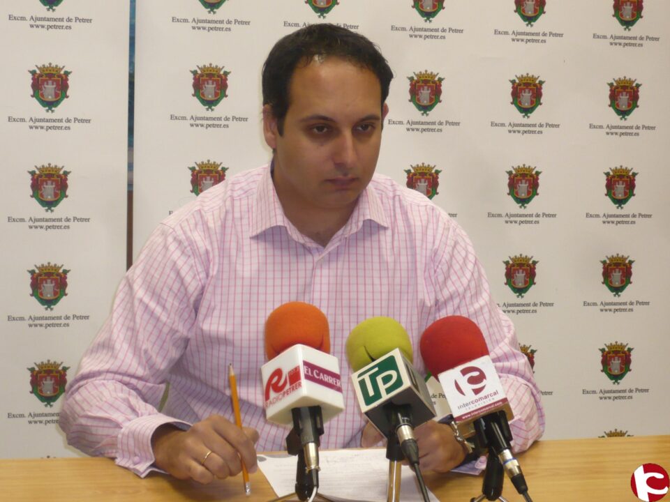 Alertan de una estafa a personas mayores por supuestos revisores de la luz