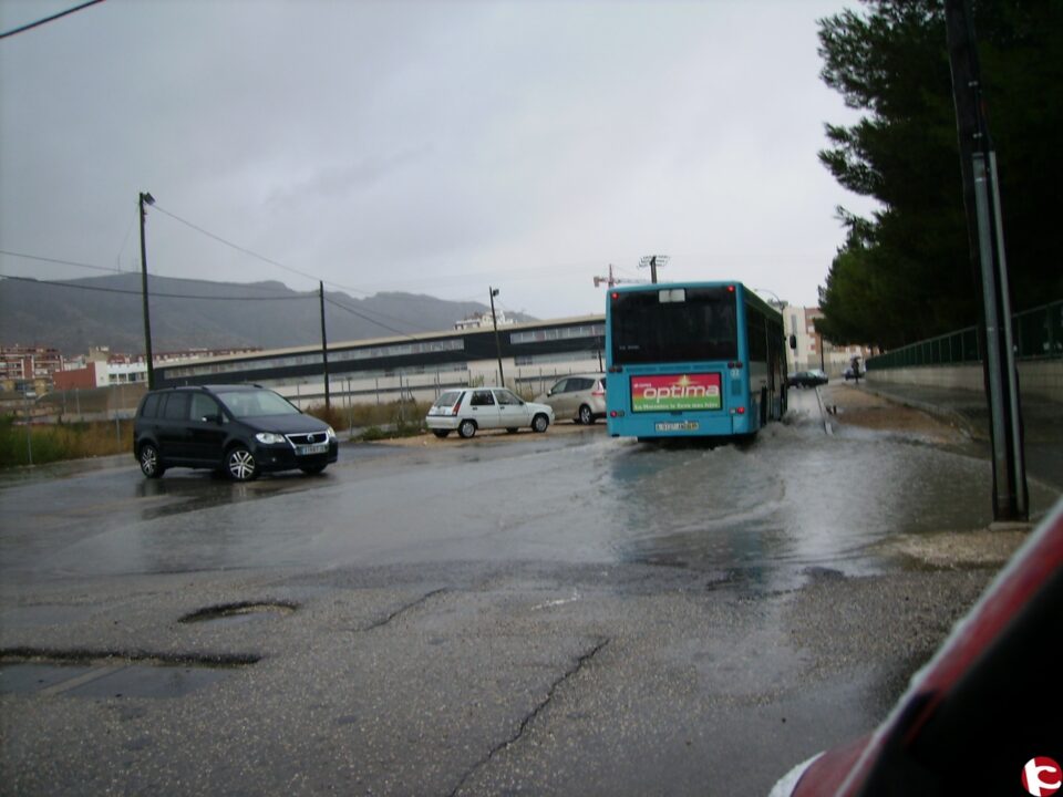 Según el equipo de Gobierno la lluvia causa problemas en Rambla Conejo