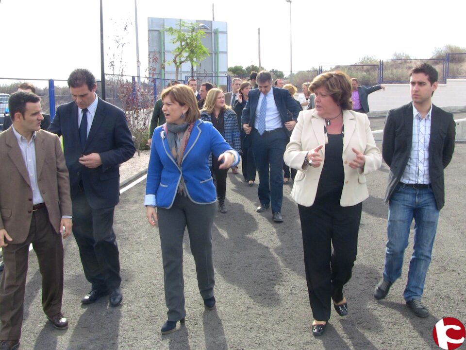La consellera de Infraestructuras y la alcaldesa visitan el nuevo Ecoparque construido por el Plan Confianza con un presupuesto de 255.000 