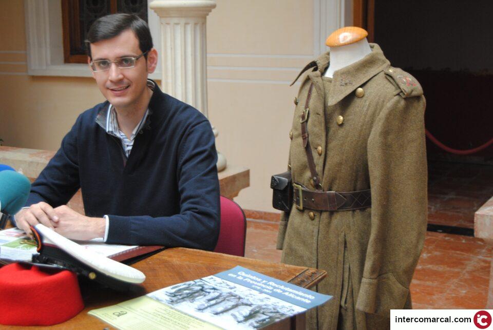 Una exposición sobre Quintos y Reclutamiento recrea con imágenes e indumentaria los tiempos de la mili
