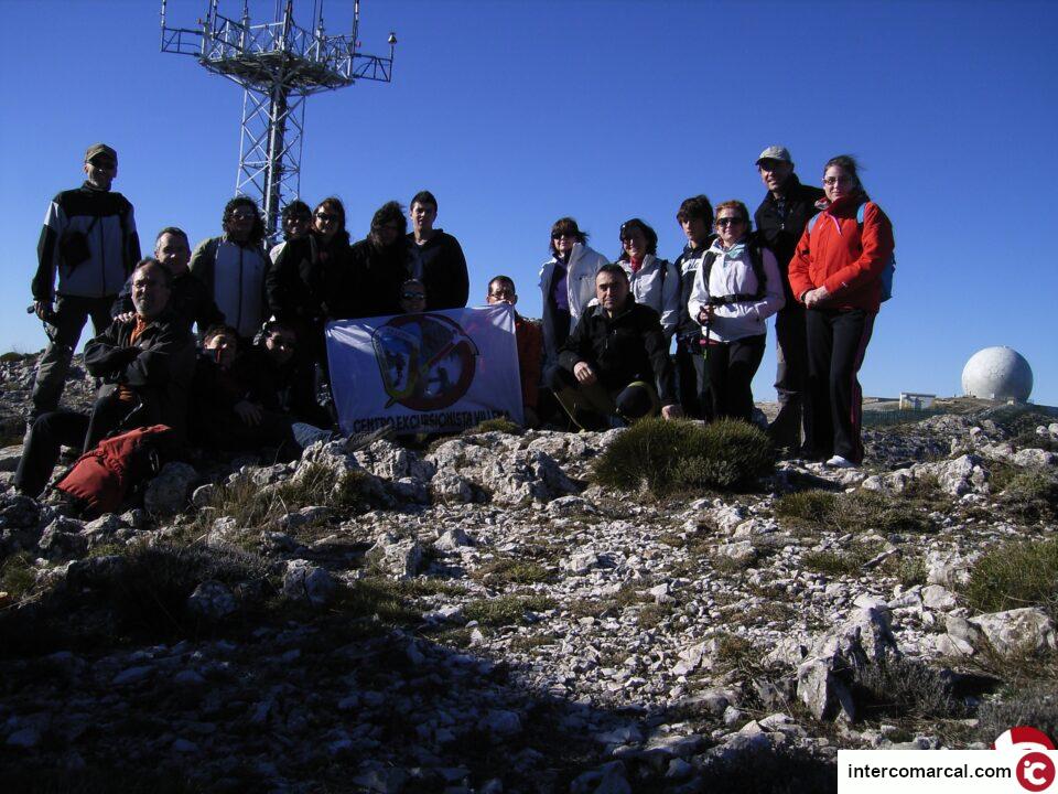 El centro excursionista comienza con las actividades de Invierno ( Cumbre de Aitana).