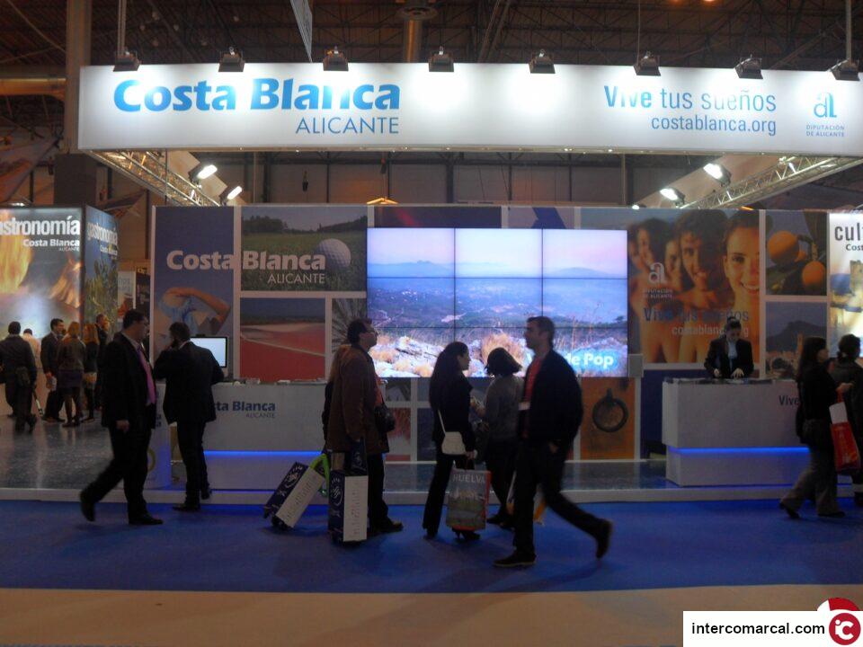 MADRID. Los Príncipes inauguran FITUR de Asturia. Desciende el número de stnad pero hay mucho optimismo para hacer un sector fuerte y de riqueza. La Diputación apusta por las tecnologías en promoción