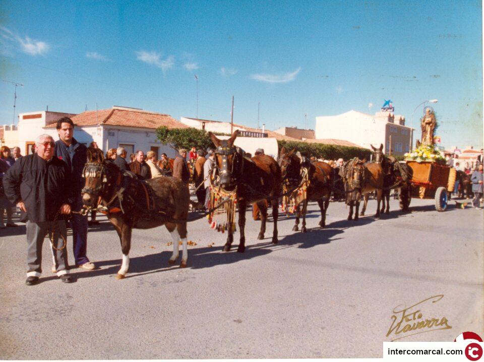 AAVV SAN ANTÓN: LOS RECORTES NO PERMITEN UN DESFILE DE SAN ANTÓN CO MO EL DE TODOS LOS AÑOS
