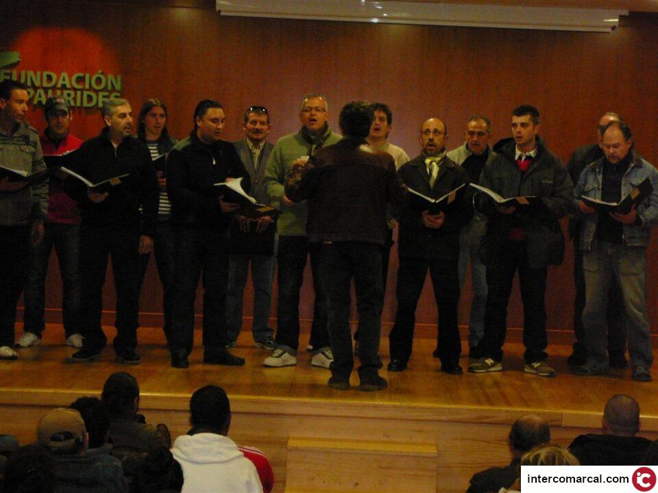 El lunes por la mañana se llevó a cabo un concierto del Coro De par en par en la Fundación Paurides