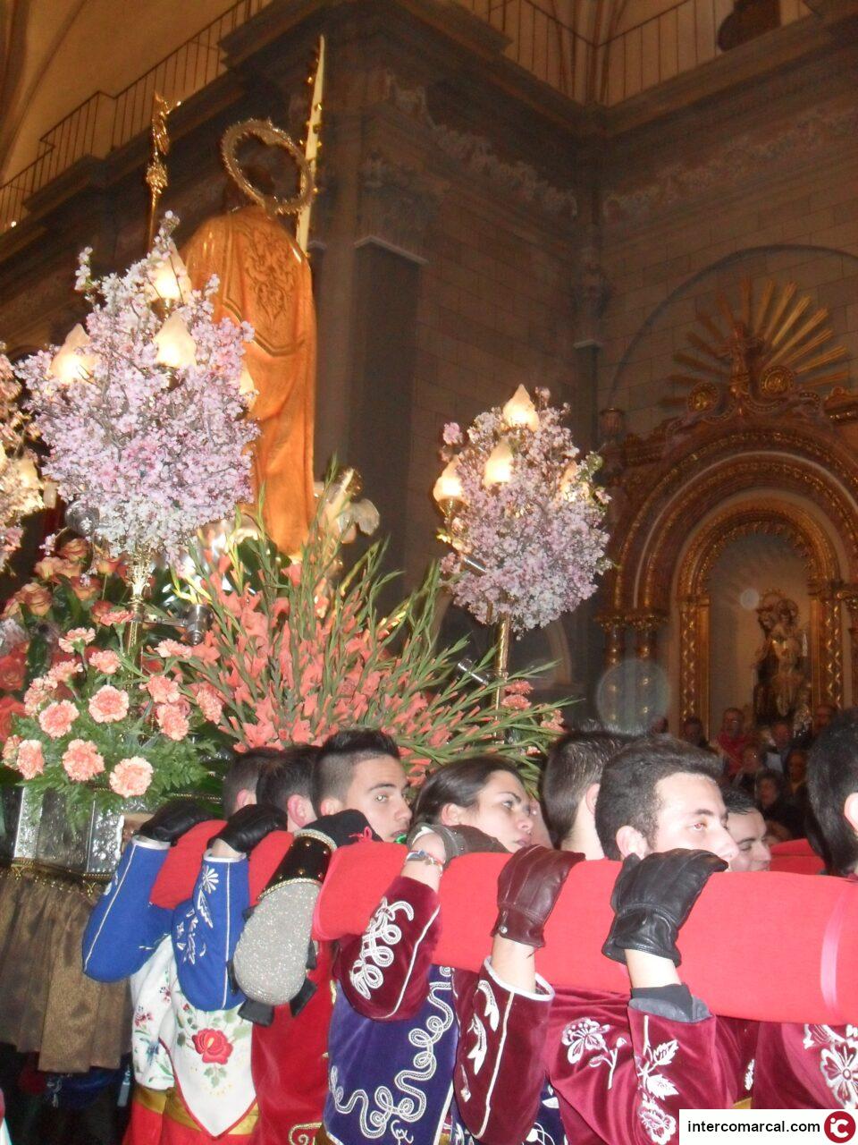EMOTIVA BAJADA DEL SANTO