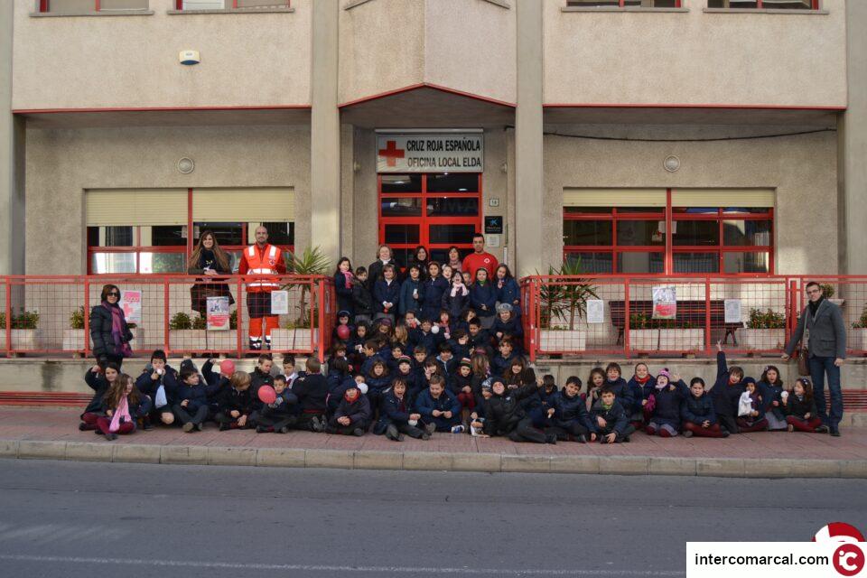 El colegio Santa María del Carmen Visita las instalaciones de Cruz Roja Elda