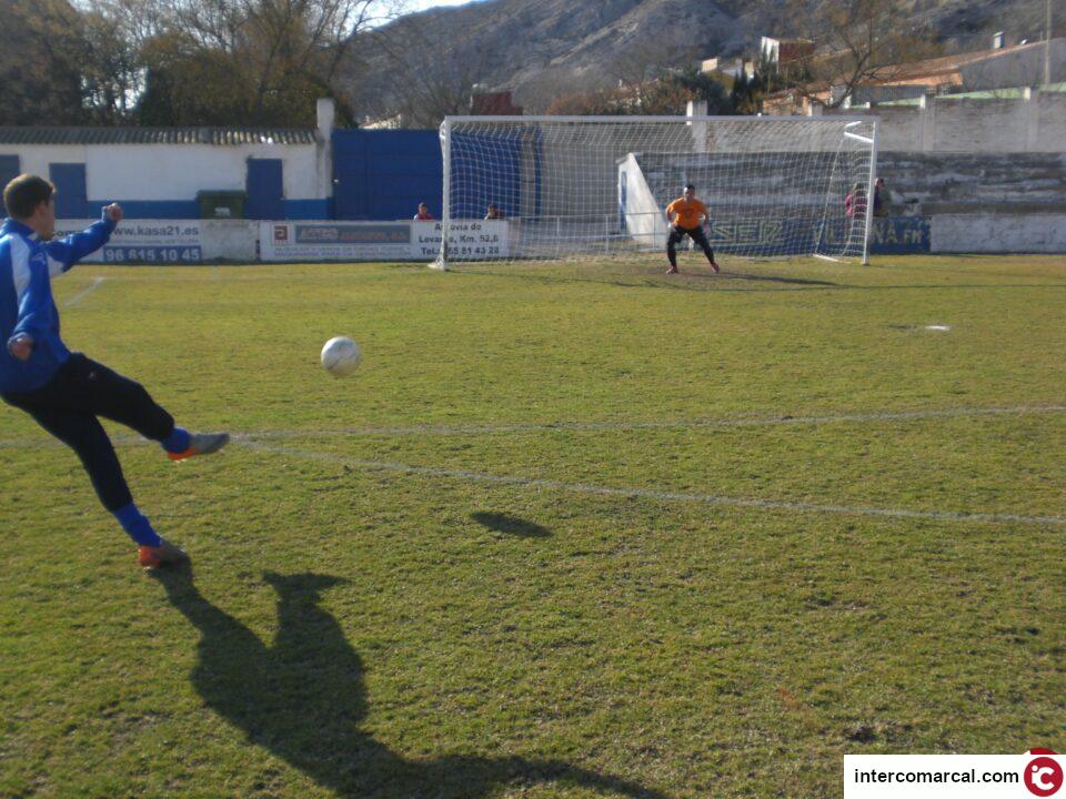 EL SPORTING DECIDE A BALÓN PARADO UN ENCUENTRO MUY IGUALADO