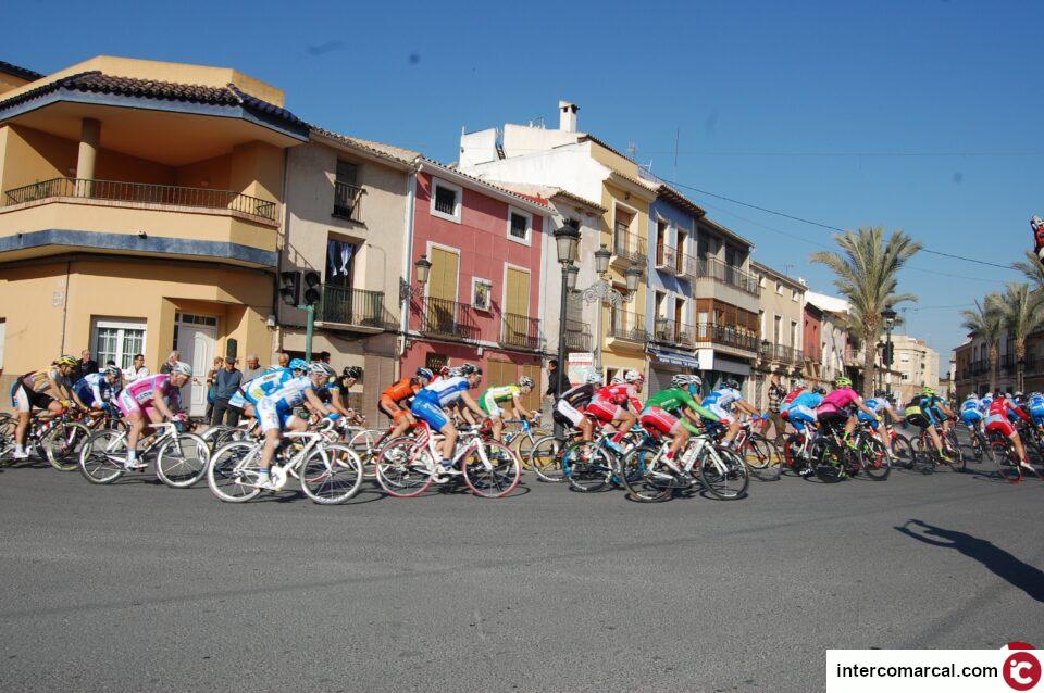 Monforte acogió el sábado la quinta etapa del trofeo Interclubes de ciclismo Comarca del Vinalopó