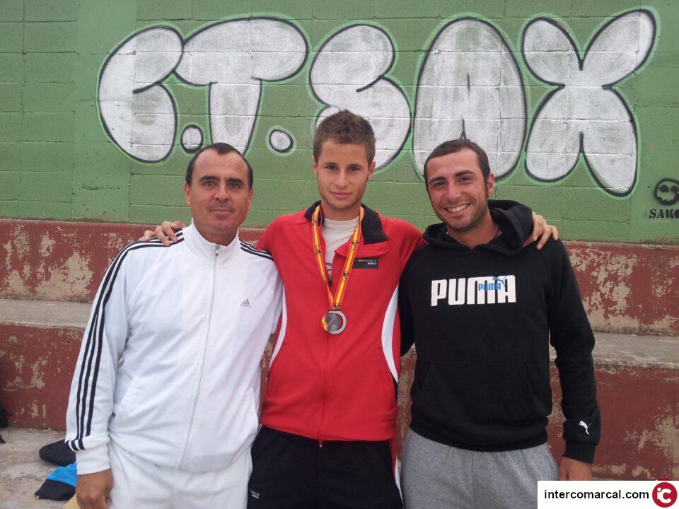 EL TENISTA DE SAX JOSE FRANCISO VIDAL AZORIN DIRIGIDO POR SU COACH VILLENENSE JOSE ANTONIO SANCHEZ