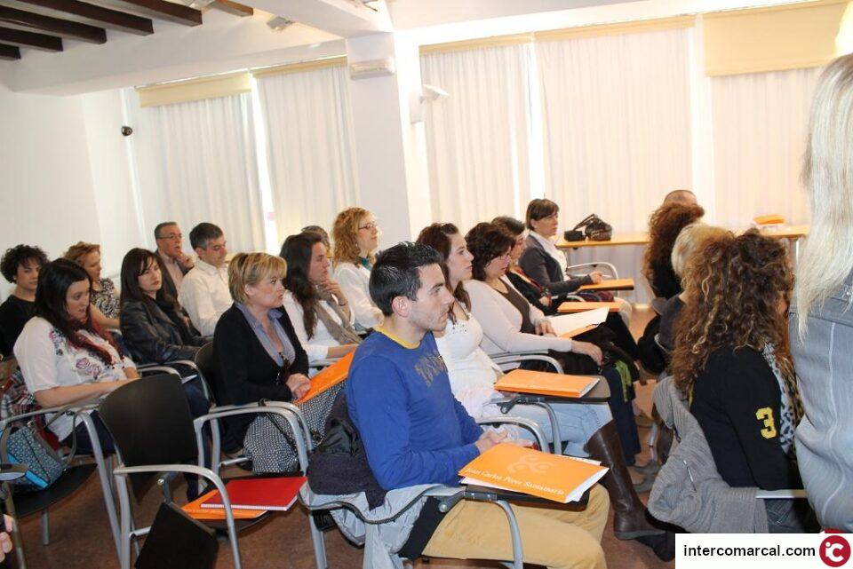 Inauguración del curso de Habilidades para la atención a personas con Discapacidad de Gran Dependencia en entornos de servicios en la localidad de Sax.
