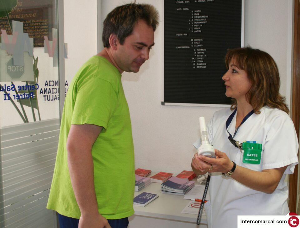 El Departamento de Salud de Elda instala cuatro mesas informativas en el Día Mundial Sin Tabaco