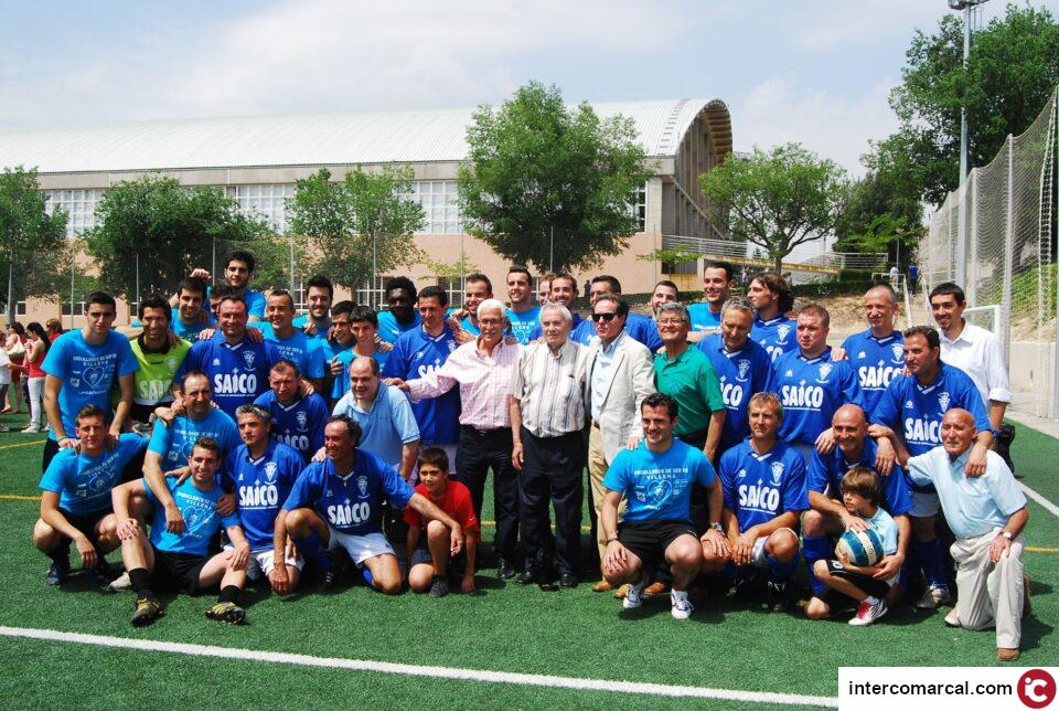 El campo de césped artificial del polideportivo ya lleva el nombre de Luiche