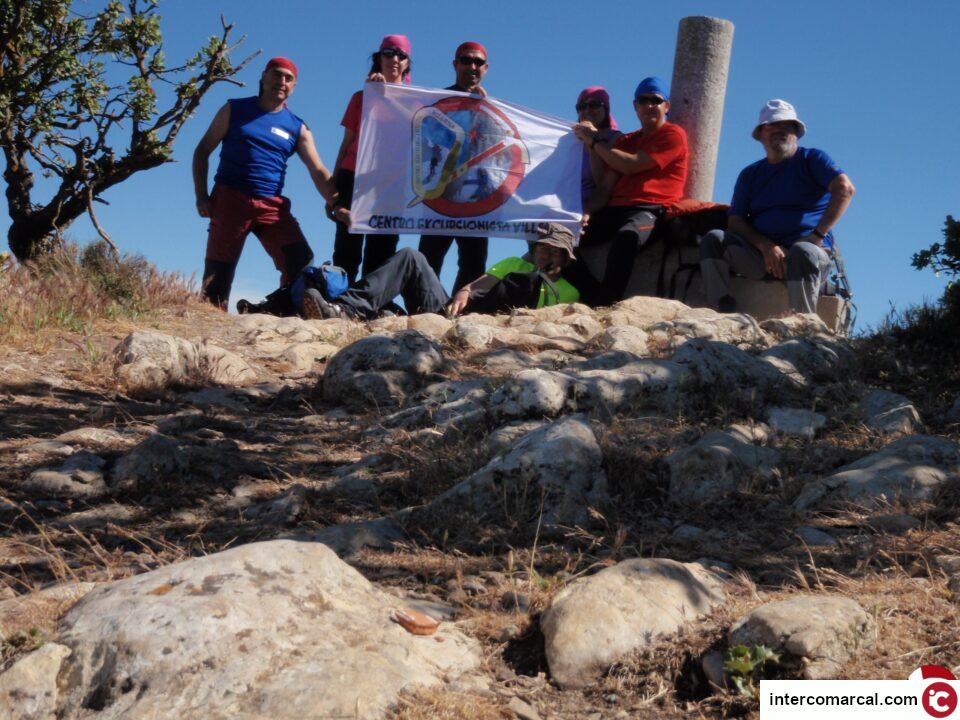 El centro excursionista de Villena en Torremanzanas/Torre de les Maçanes