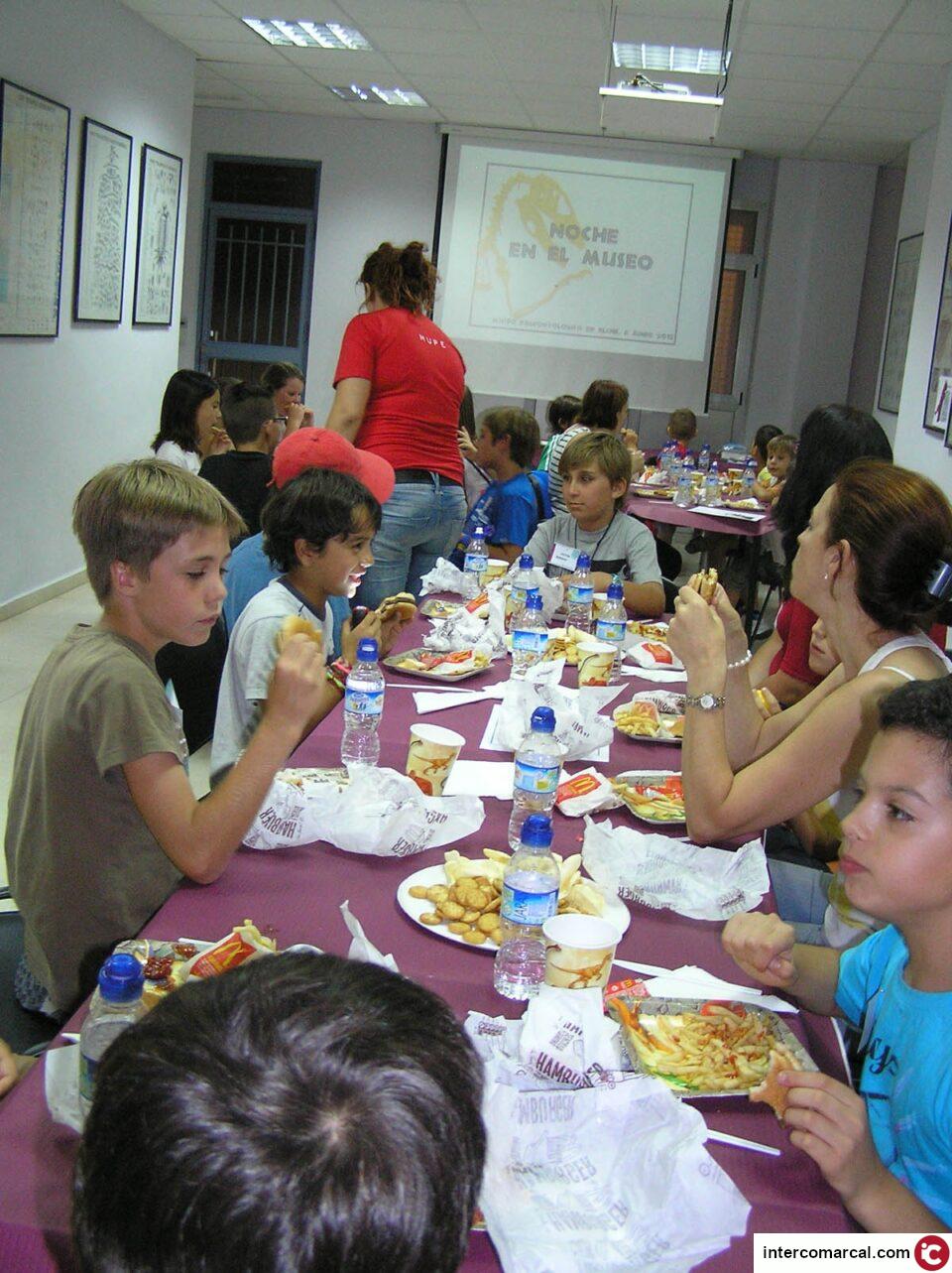 EL MUSEO PALEONTOLÓGICO DE ELCHE ABRE SUS PUERTAS POR LA NOCHE PARA QUE LOS NIÑOS ENCUENTREN EL FÓSIL PERDIDO