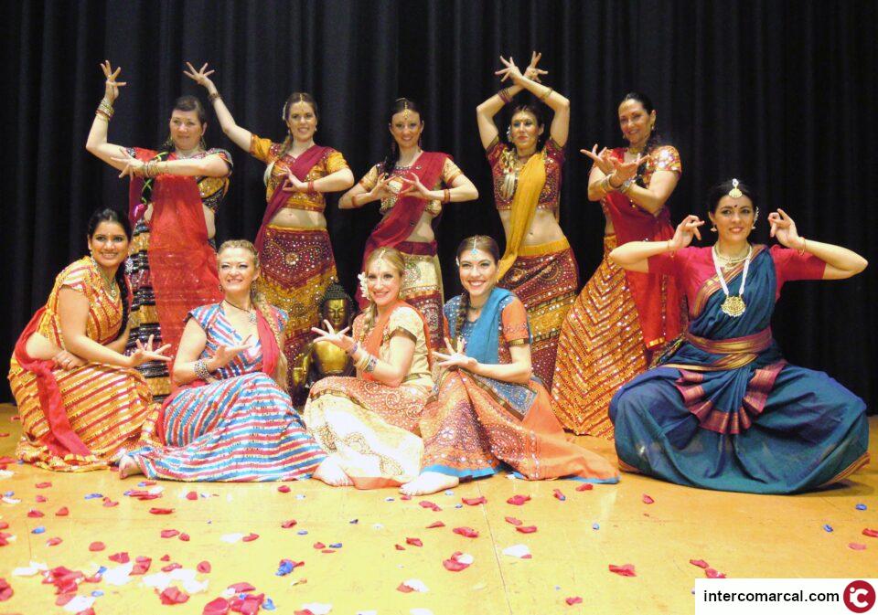 La magia de India llega a Monóvar de la mano de la Fundación Dharma