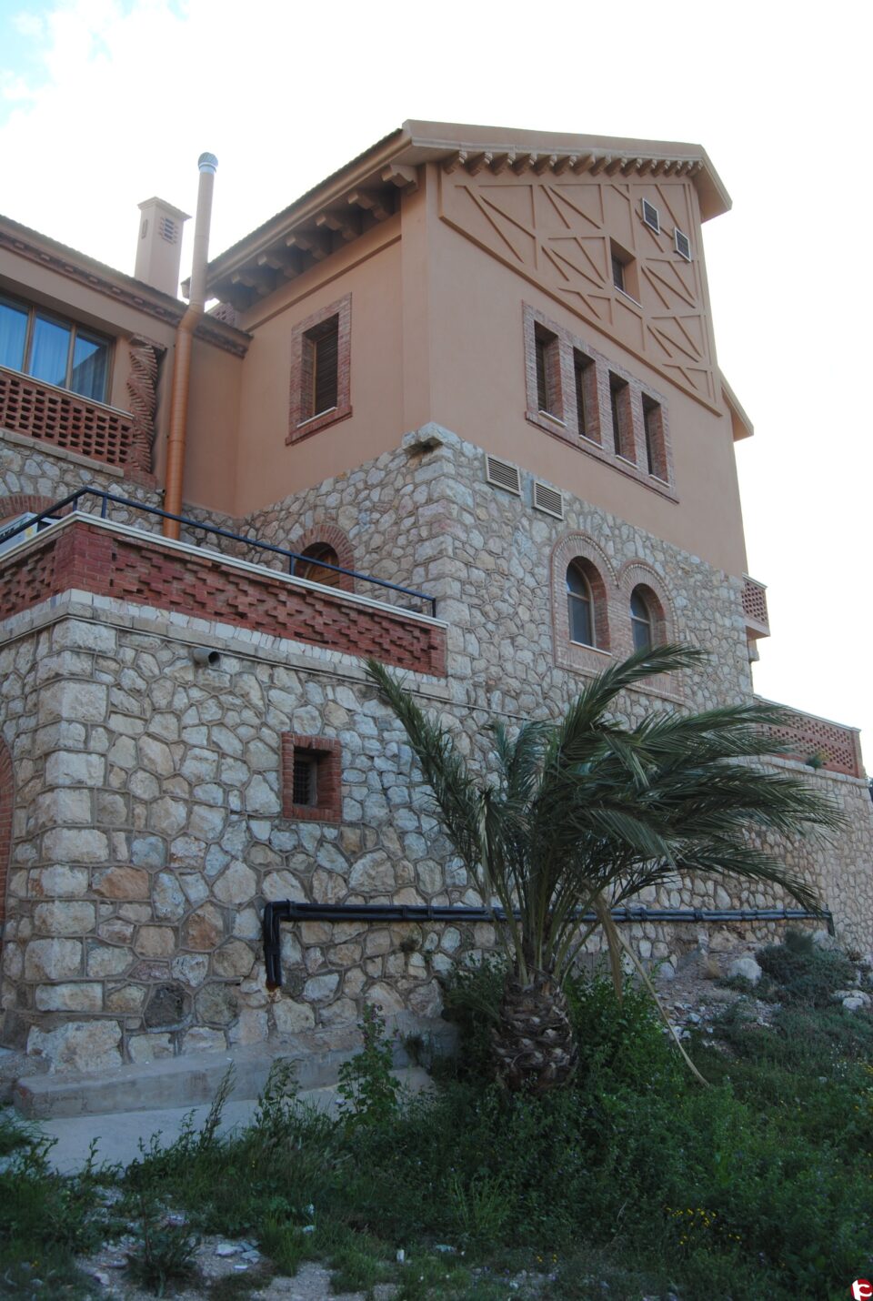 Jornadas de puertas abiertas mañana y el viernes en el albergue de la Mola con información detallada del coste