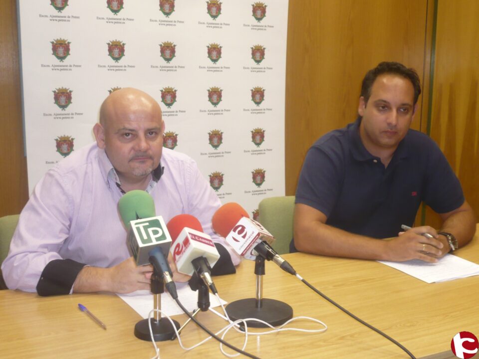 El concejal de Hacienda justifica la modificación de las ordenanzas para diferenciar entre usuarios y no usuarios