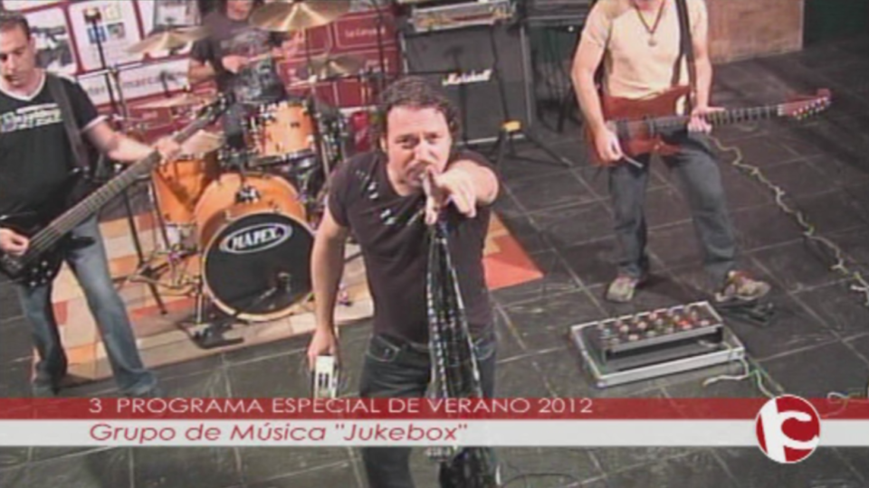 Una gran variedad de artistas de la comarca han pasado este viernes por el programa especial de verano de INTERCOMARCAL TV