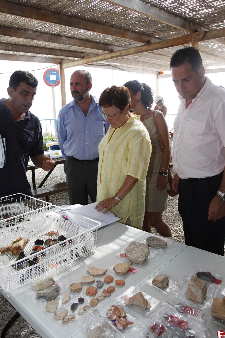 El MARQ completa la excavación de la cisterna ibérica del yacimiento arqueológico de la Illeta dels Banyets