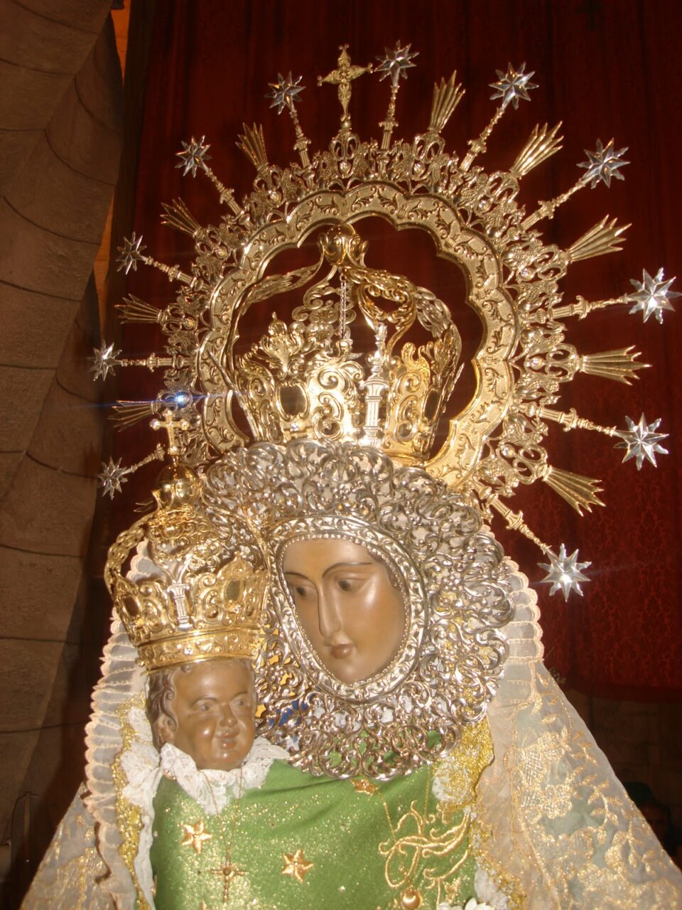 RESPONDIENDO A QUE LA VIRGEN ES UN PALO