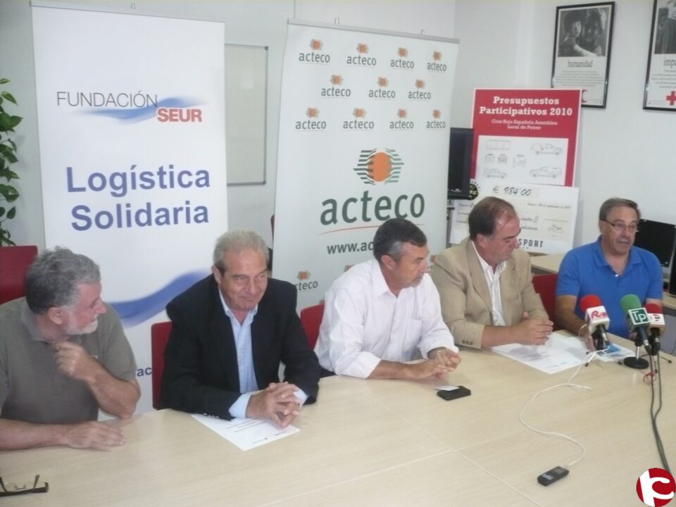 Cruz Roja y la Fundación SEUR preparan una recogida de tapones de plástico para costear proyectos solidarios